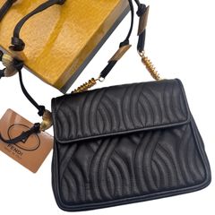 希少 FENDI フェンディ レザーキルティング ゴールド金具 ミニ 