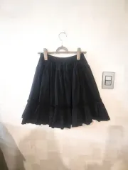新品 ブラック フリルスカート Free