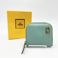 FENDI（フェンディ）FFロゴ コンパクトウォレット コインケース ラウンドファスナー ミントグリーン レザー ゴールド金具 レディース【中古】
