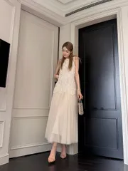 送料無料 ドレス ワンピース レディース 夏 高級感 軽奢 レース 結婚式 パーティー 誕生日 ドレス Aライン ギャザー ウエスト 絞り ノースリーブ ラウンドネック オフホワイト S M L かわいい 上品