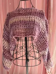 ピンクグラデーションのショート丈プルオーバー ※ハンドメイド