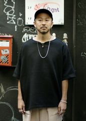 新品quolt クオルト GLINTスパンコールLINEカットソーBLACK-L - メルカリ