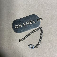 CHANEL ドッグタグ バッグチャーム 値下げ - メルカリ