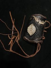 No.お洒落館　ループタイ　しゃれこうべ　木製スカルモチーフ装飾品 No.お洒落館 ループタイ しゃれこうべ 木製スカルモチーフ装飾品