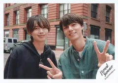 【中古】生写真(STARTO) HiHi Jets/井上瑞稀・作間龍斗/横型・バストアップ/New York Photo Diary “Eternal Summer”オリジナルフォト/公式生写真