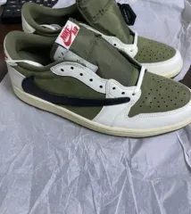 ジョーダン1 x トラヴィス スコット レトロ ロー OG SP リバース オリーブ 280