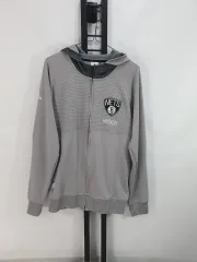 アディダス NBA ブルックリン ネッツ ジャージ フード ジップアップ ジャケット グレー m