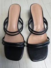 ブラック ストラップ ミュール サンダル