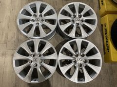 レクサス CT200h 純正17インチ シルバーホイール スタッドレス付き