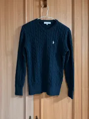 US ポロアッスン Vネック ネイビー ケーブル編み ニット