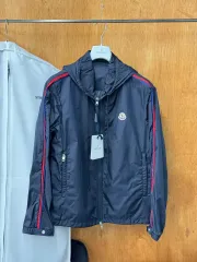 モンクレール HATTAB ウィンドブレーカー ネイビー XL