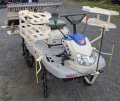 鹿児島発　丸山BIGM　背負い式エンジン刈払機BCS234S　引き取りできる方お願い致します。 鹿児島発 丸山ビッグエム背負い式エンジン刈払機BCS234S 程度極上