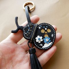 COACH ポピーちゃん ハート型キーホルダー チャーム - メルカリ