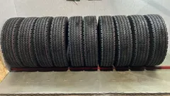 【新品】2025年製 札幌発 引取OK BS W900 11R22.5 16PR 22.5インチ トラックタイヤ スタッドレス 10本 ダンプ 大型トラック等　(STQ096)のサムネイル