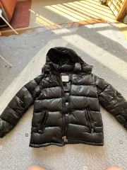 モンクレール マヤ