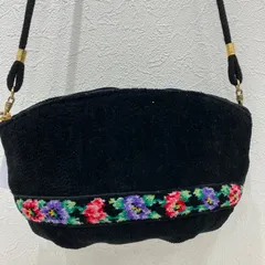1698　FEILER フェイラー　ショルダーバッグ　ブラック　黒　レディース　花柄　フラワー　小さめ　ミニ　シンプル　きれいめ　シュニール織り