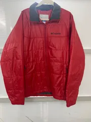 送料無料！！Columbia　コロンビア　メンズアウター　中綿ジャンパー　ナイロン暖かジャンパー　レッド　サイズＳ　　#80410MOKAKE