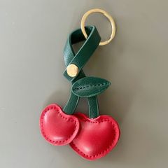 チェリー じゃらじゃらキーホルダー パラコード さくらんぼ レザー 