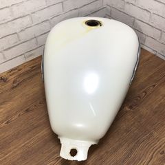 TW125 TW200 TW225 ガソリンタンク フロントフェンダー - メルカリ