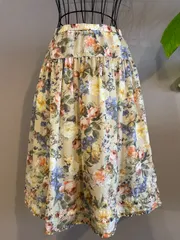 【美品】INGEBORG インゲボルグ　花柄　総柄　 ピンクハウス　フラワープリント フレアスカート