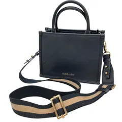 186001 Charles & Keith チャールズアンドキース キルトダブルハンドル 