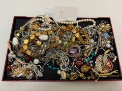 未仕分け 遺品整理 アクセサリー 1.4kg越え シルバーアクセ - メルカリ