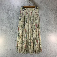 Perle peche ペルルペッシュ フラワープリント プリーツスカート クリーム 38サイズ 〇□のサムネイル