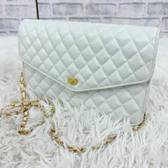 キルティング チェーン ショルダーバッグ ホワイト 白 コンパクト レディース 金色