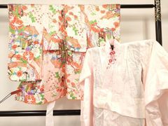 正絹一越縮緬一つ紋友禅☆極薄ピンクに咲き誇る花々☆5歳～小柄な7歳 