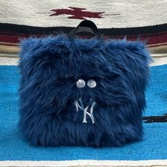 MLB×INFIELDER LA Dodgers Fur bag - メルカリ