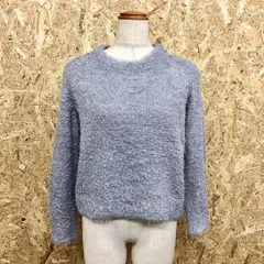 古着 earth music＆ecology 長毛ニット セーター 丸首 無地 長袖 ラグランスリーブ ポリエステル×アクリル M ライトブルー系 レディース