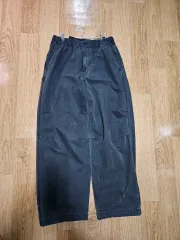 UNIQLO パラシュート パンツ