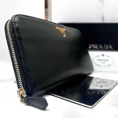 ◇カード付き美品◇プラダ　長財布　サフィアーノレザー　ロゴ金具　ブラック