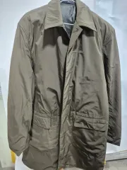 カーキ色 メンズ ハーフ コート100