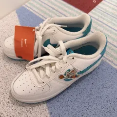 ナイキ エアフォース バックスバニー コラボ 230新品