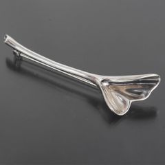 Tiffany & Co. シルバー ブローチ イチョウ - メルカリ