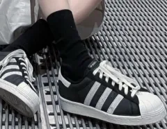 アディダス SUPERSTAR 82