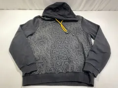 [七重浜85-4-080410nh] [併売]FENDI フェンディ フイッシュアイランドラバープリントロゴプルオーバーパーカー [中古] [メンズ]のサムネイル