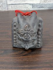 兜 鎧武者 カブト 置物 細工物 彫刻 オブジェクト アンティーク 陶彫