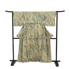 色無地/美品/ぼかし/作家物/落款入/グリーン仕立上がり/適応身長152～159㎝　8332 色無地/美品/ぼかし/作家物/落款入/グリーン仕立上がり/適応身長152