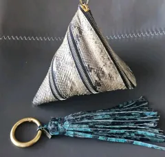 パイソン柄バッグ（ストラップ含む）