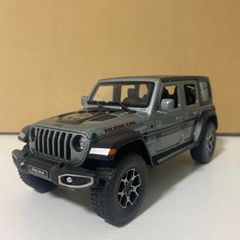 1/64 メルセデスベンツ ブラバスG550 4x4² 合金ミニカー グリーン