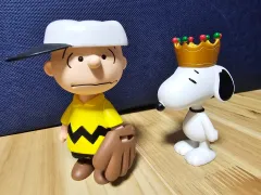 メディコムトイ チャーリー・ブラウンとSNOOPY