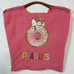 【230561】PEANUTS ピーナッツ  ball&chain　トートバッグ　エコバッグ　スヌーピー＆ドーナッツイラスト　ロゴ　レディース ピンク