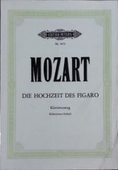 モーツァルト フィガロの結婚 (合唱) 輸入楽譜 Nr. 4472 Mozart DIE 