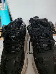 アディダス スニーカー