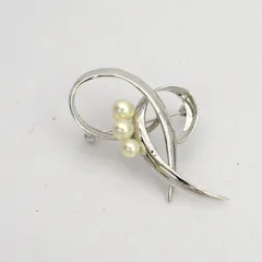 TASAKI / 田崎真珠 ◆ブローチ パール シルバーカラー 【アクセサリー】 ブランド【中古】 