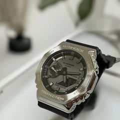 カシオ】G-SHOCK GM-2100-1AJF シルバー 箱・説明書有 - メルカリ