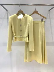 ハン点セール ザ・ファースト数量限定 ブランド納品 ミ 麻 ジャケット フレアスカート セット