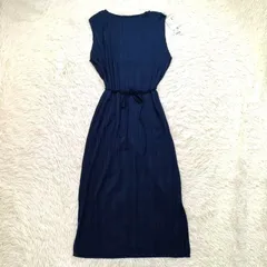 未使用 UNIQLO ユニクロ プリーツワンピース ノースリーブ L ネイビー 紺 レディース 腰紐 スリット 無地 新品 タグ付き 伸縮性あり ロング丈